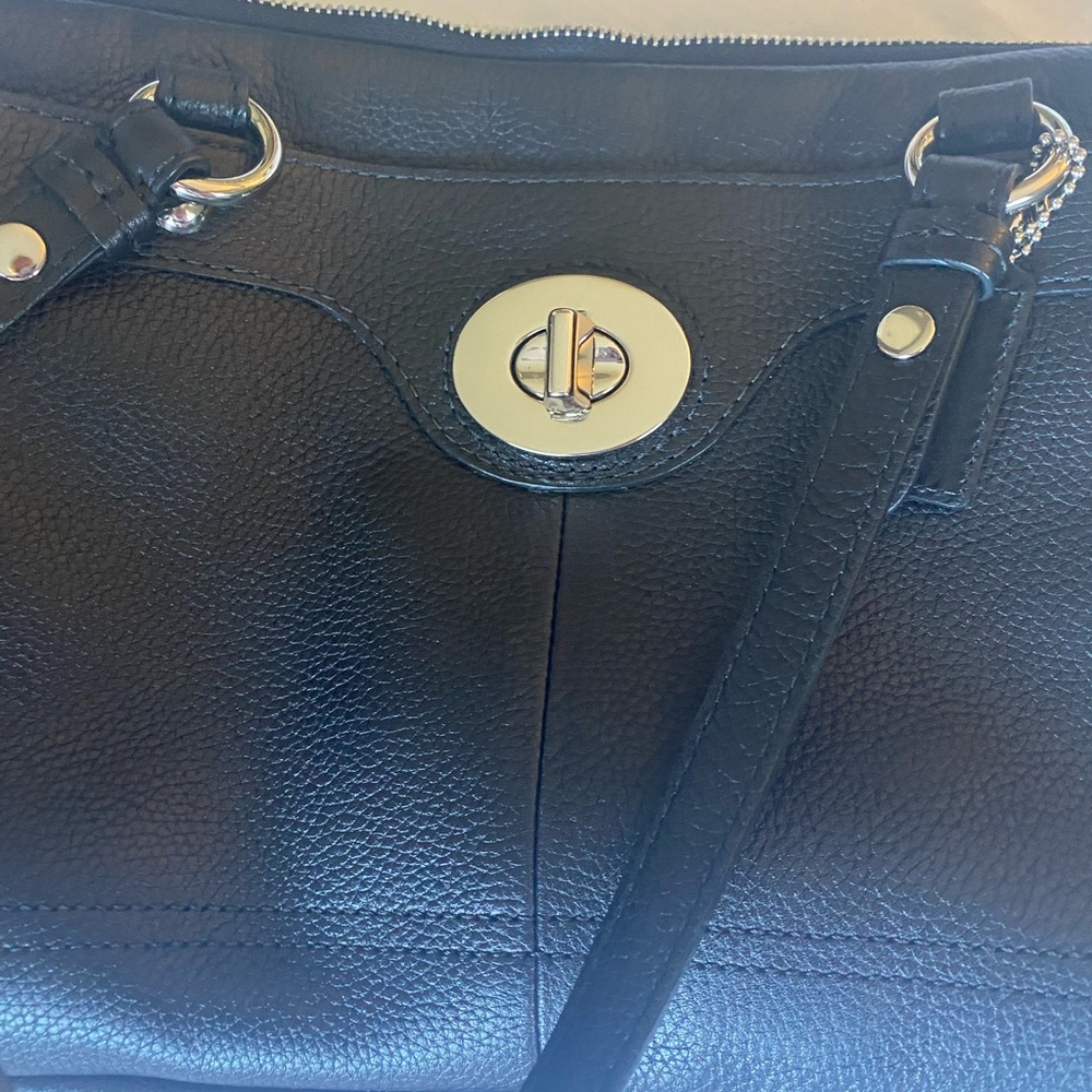 Coach Penelope Satchel - Picture 15 of 16